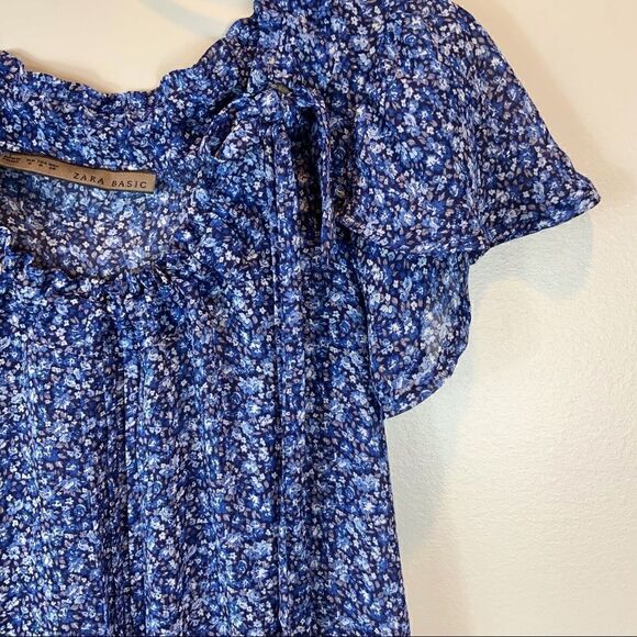 🌺3 FOR $20🌺 - Zara Basic sheer blue floral top flutter sleeve S - Picture 2 of 4